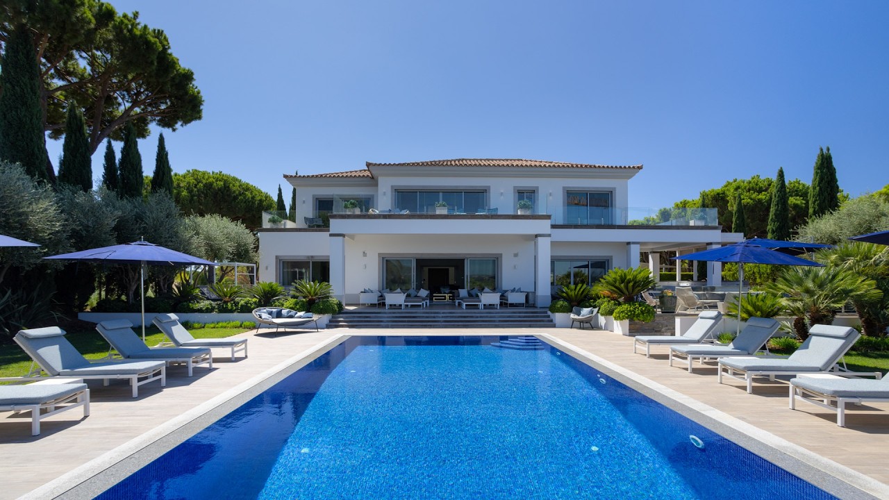 Inside a &euro;11.995.000 Quinta do Lago Villa: 6 Suites, Private Cinema & Resort Living