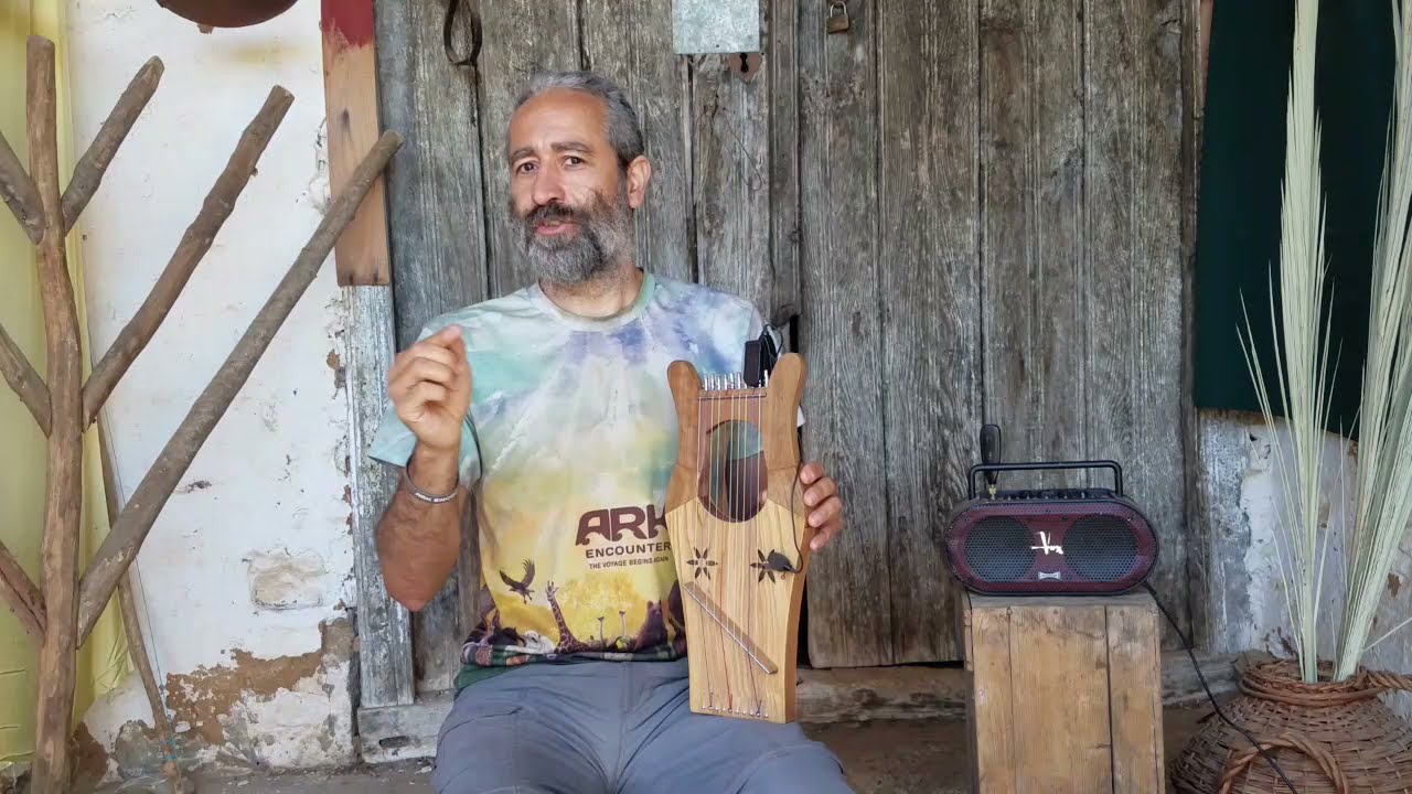 How to Play Mini-Kinnor Lyre Harp