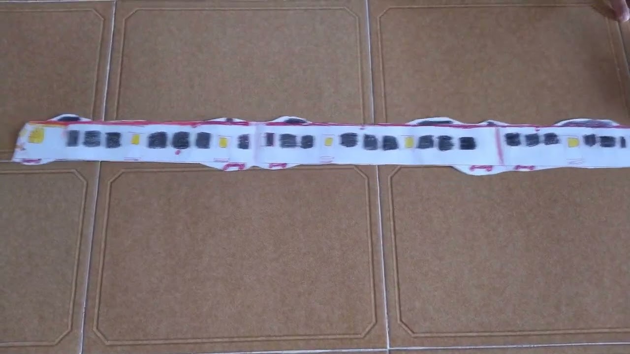 Trenes renfe de papel