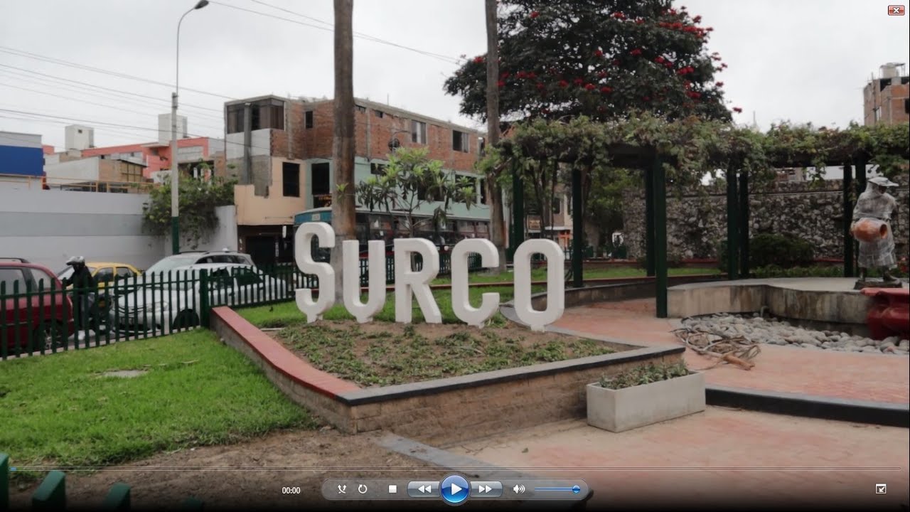 Plaza de armas de surco   Iglesia Santiago Apostol