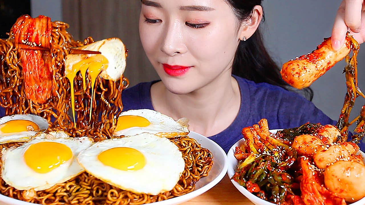 Трюфельное Черная фасоль с лапшой 3 вида кимчи ASMR Mukbang Eating Show