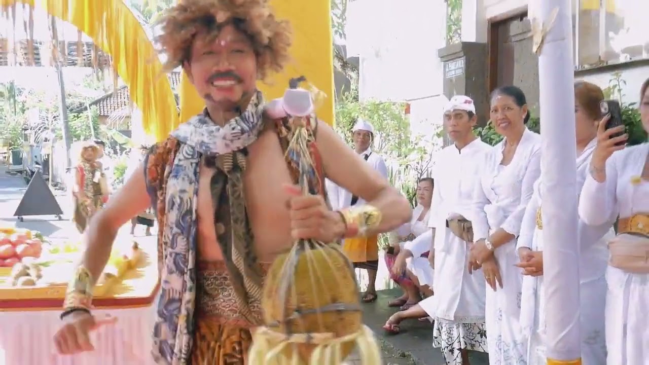 Mepasaran & Nyenuk Karya Ngenteg Linggih Ring Banjar Dukuh Sari ,Kerobokan Kelod, Badung