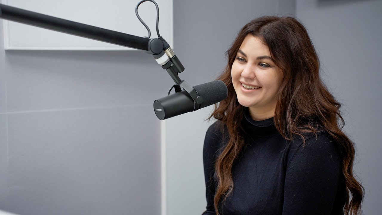 Celeste Buckingham: Jedna z ciest, ako sa postaviť zlu na sociálnych sieťach, je ostať nad vecou