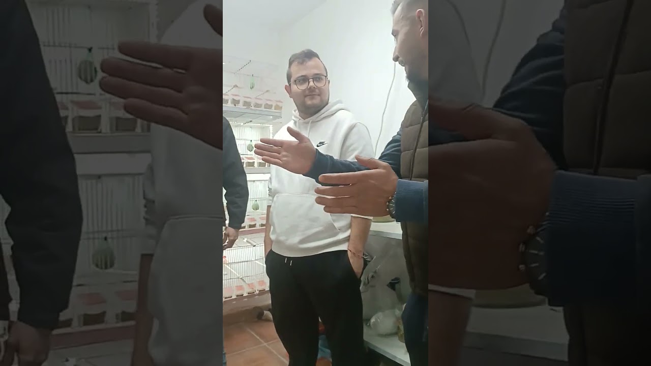 visitando el aviario de  Juanma