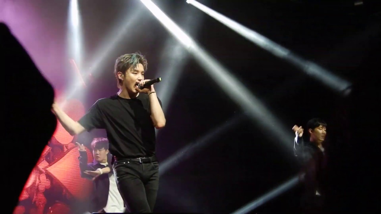 181207 B.A.P Jongup Solo - Try My Luck | Forever with Babyz Europe Tour BERLIN