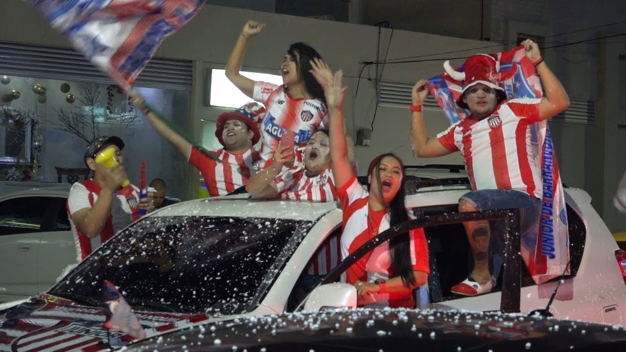 EL CARNAVAL LLEGÓ A LA CALLE 84 CON JUNIOR CAMPEÓN