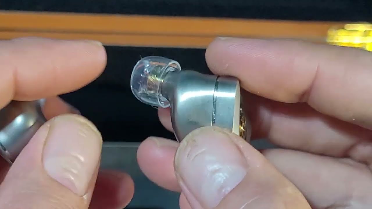 TANGZU THE KING WUKONG Unboxing+first sound impressions ( with right eartips)