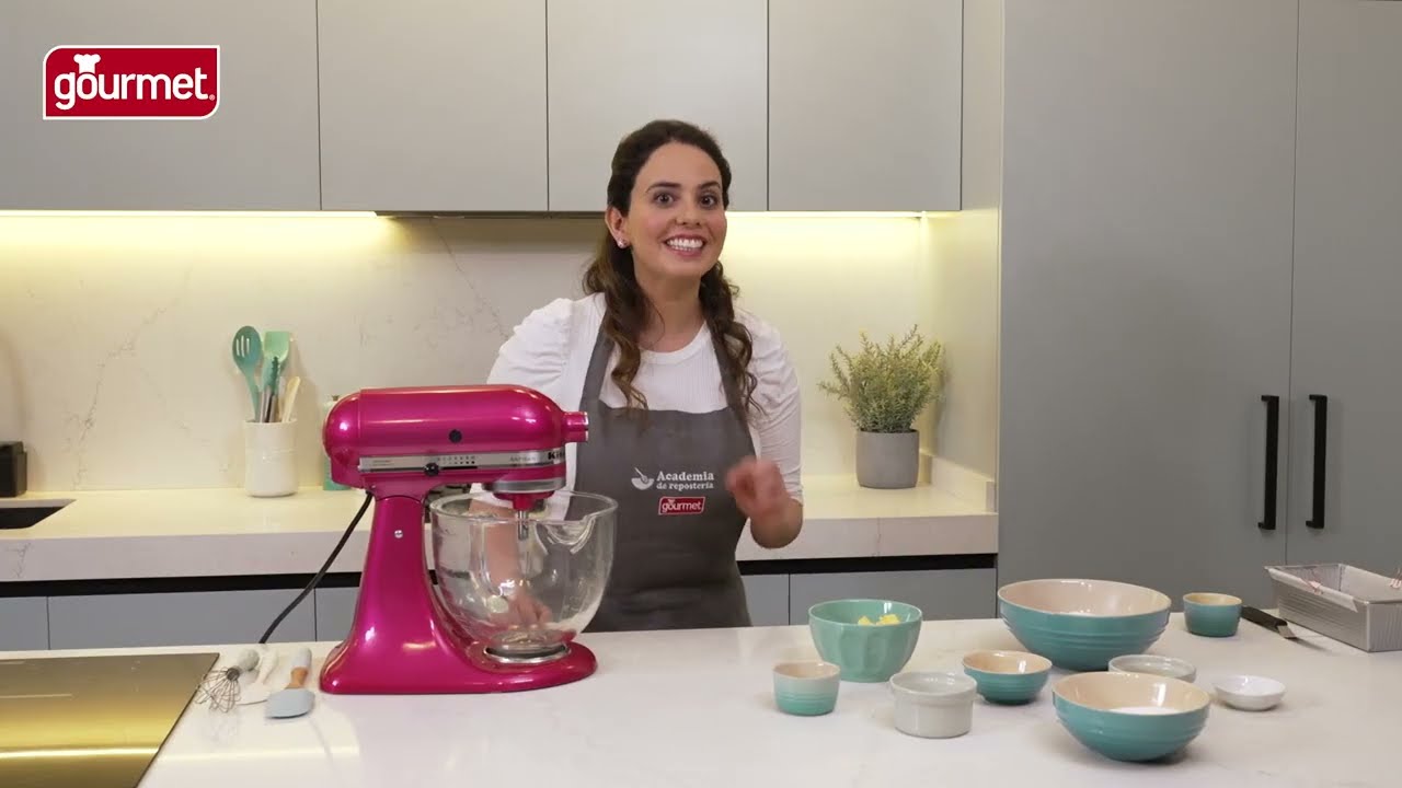 ACADEMIA DE REPOSTERÍA GOURMET - QUEQUE DE LIMÓN