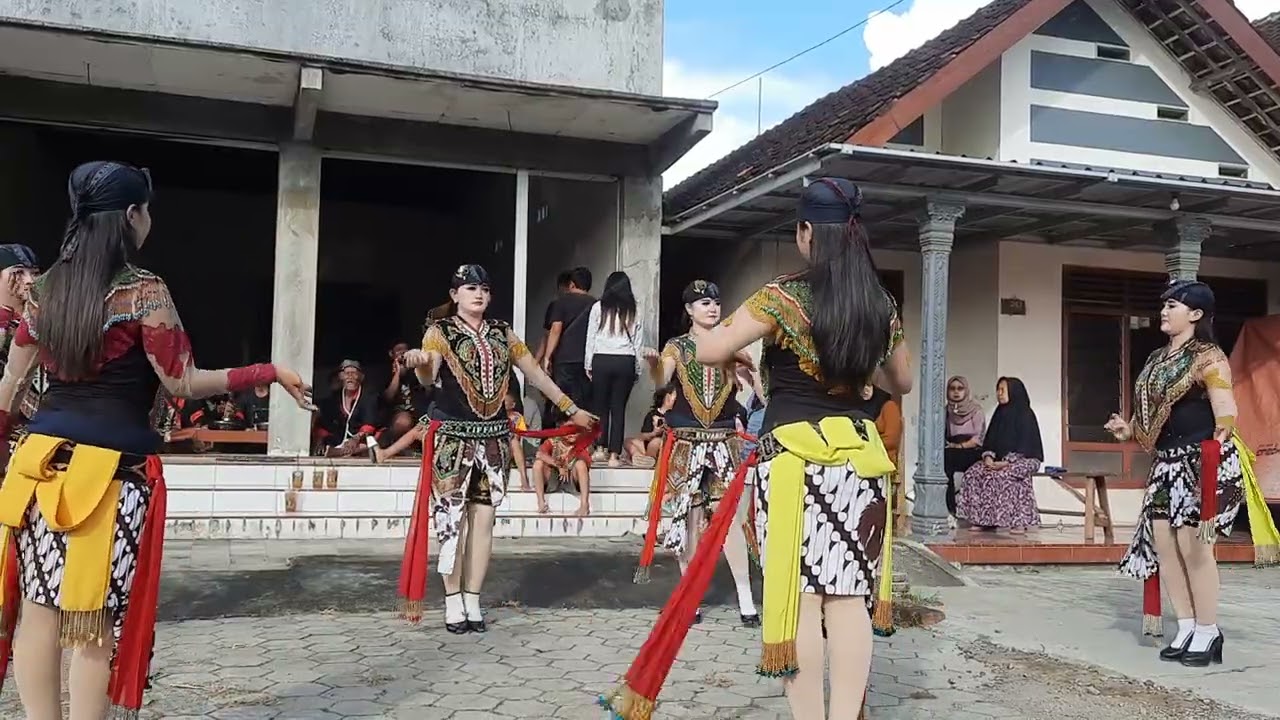 PANGKUR TARI JATHILAN TOP FAVORIT DI KALANGAN..