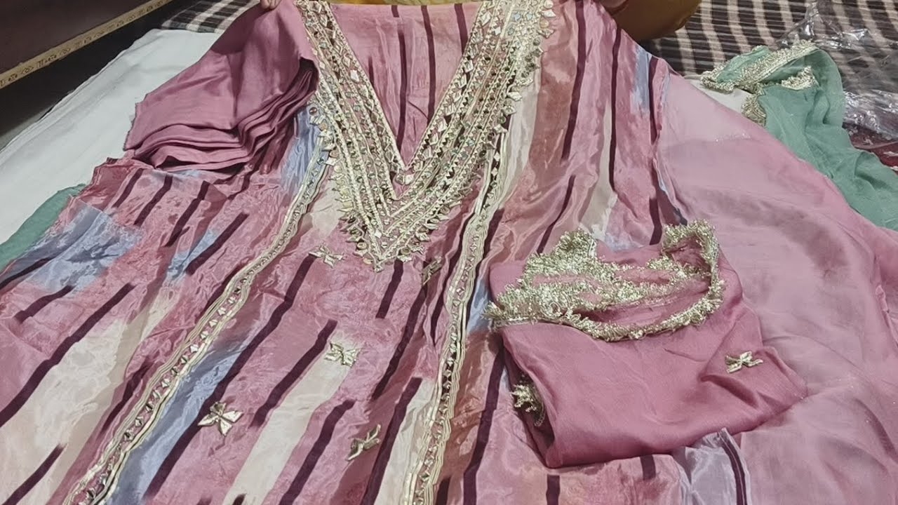अपनी बहनों के लिए एक और ट्रेंडिंग सूट ❤️8750531665 ❤️#virelsuit #virelvideo #suit #partywearsuit ❤️