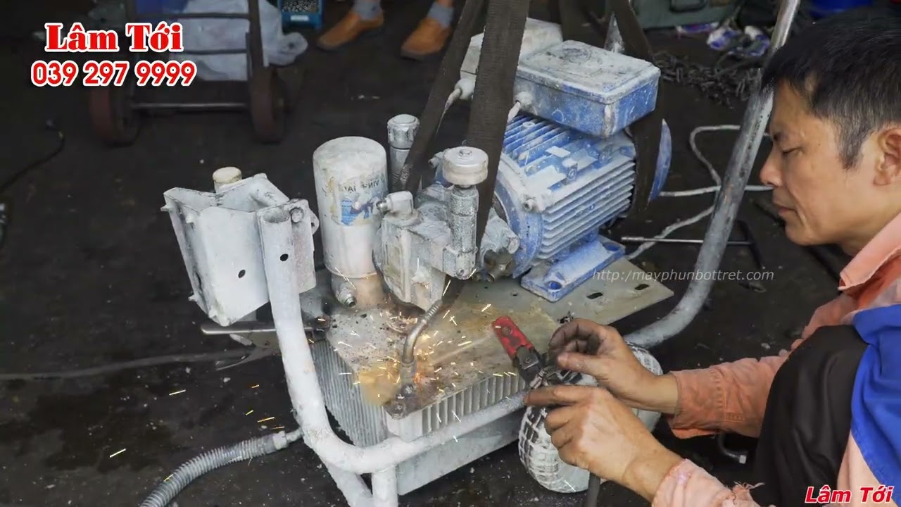 Khắc Phục Máy Phun Sơn Thủy Lực Bị Trào Dầu   Nguyên Nhân Và Giải Pháp Hiệu Quả ⚙️