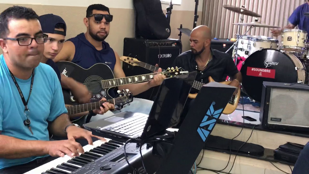 O leão e o cordeiro - Cassiane/Banda Sub Sede - Setor 4 ADM