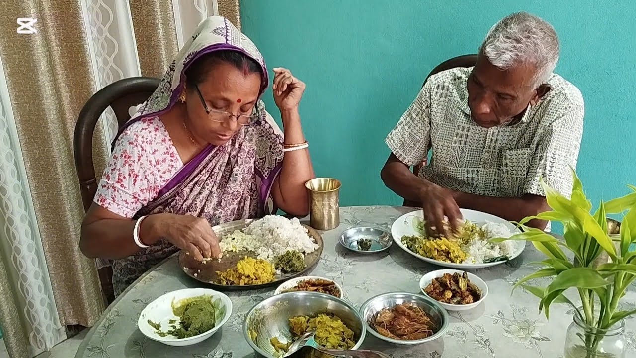 টাকিমাছের ভর্তা,বেগুনদিয়ে টেংরামাছের ঝাল রান্না,তেতুল খেজুরগুড় মাখিয়ে তৃপ্তিমত ভাত খাওয়া।cooking