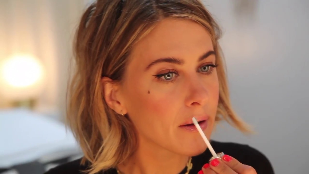 The Vanity Series: Ashley Streicher's Everyday Look