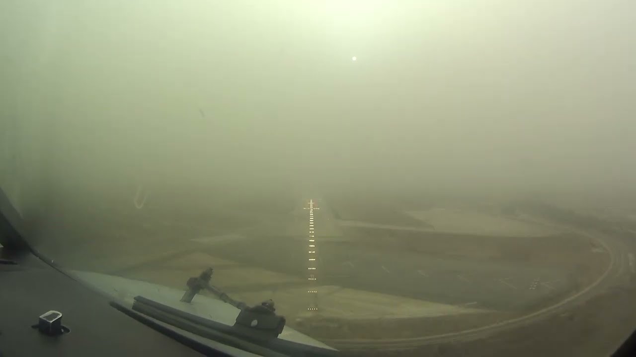 HD Boeing 737-400 landing in heavy Dust Storm in Tel Aviv - 737Aviation