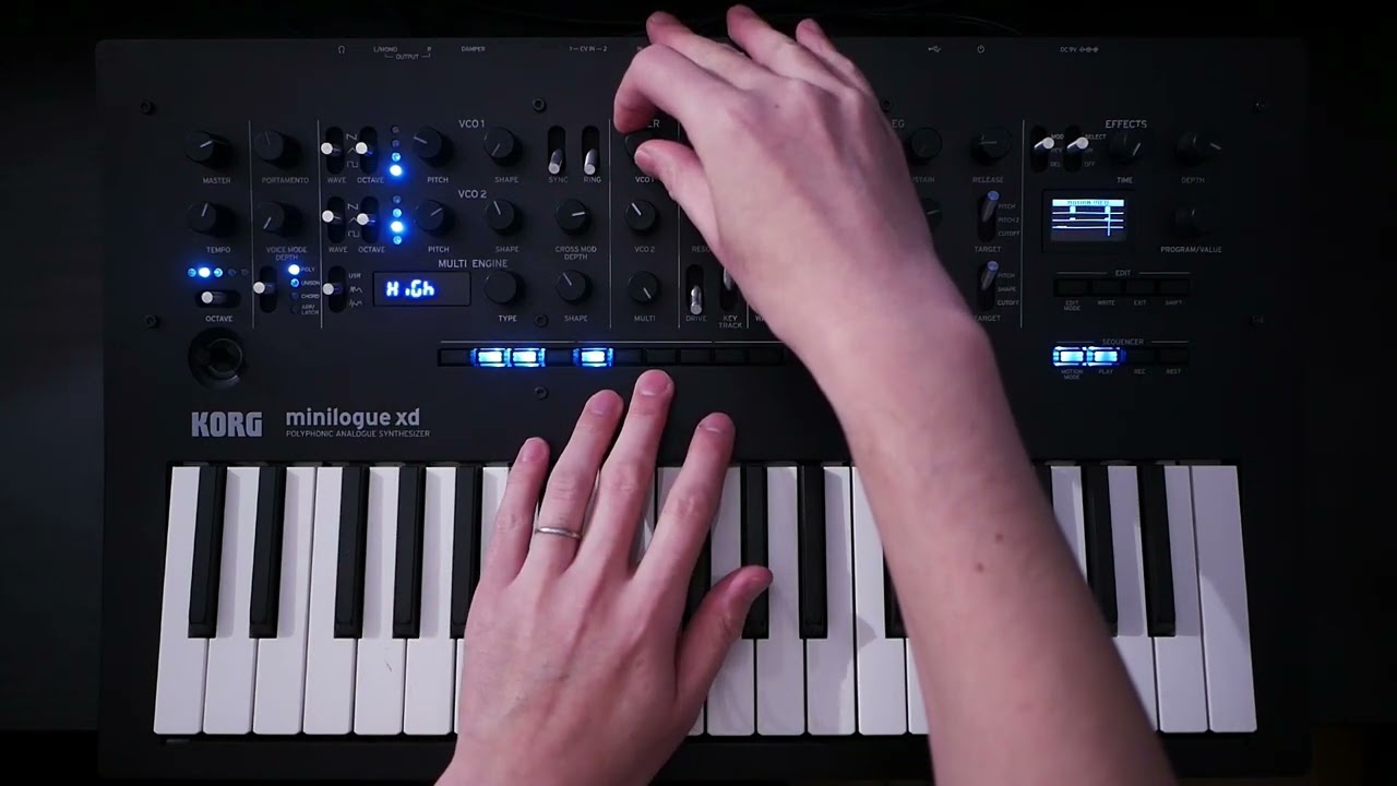 Making A Drum Pattern With Korg Minilogue xd