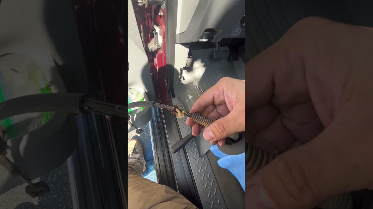2006 Ford F-150 shifter cable replacement.