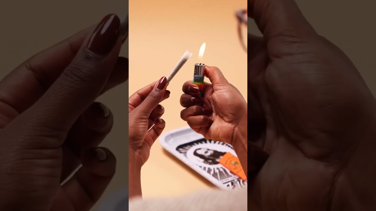 Classic, premium, & unmatched. Have you tried French Orange? ⁠#ZigZag #Smoke #RollingPapers