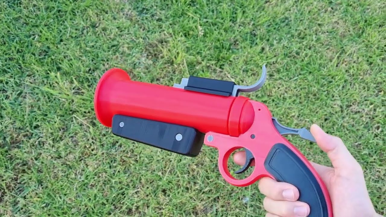 TF2 Flare Gun Prop (3D Printed) with break action and loading