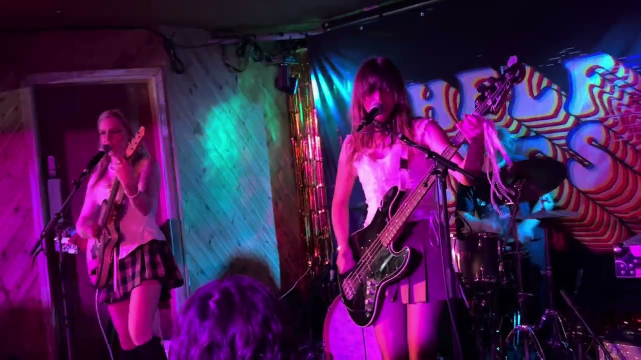 THE PILL - Bale of Hay, live at The Moth Club, London