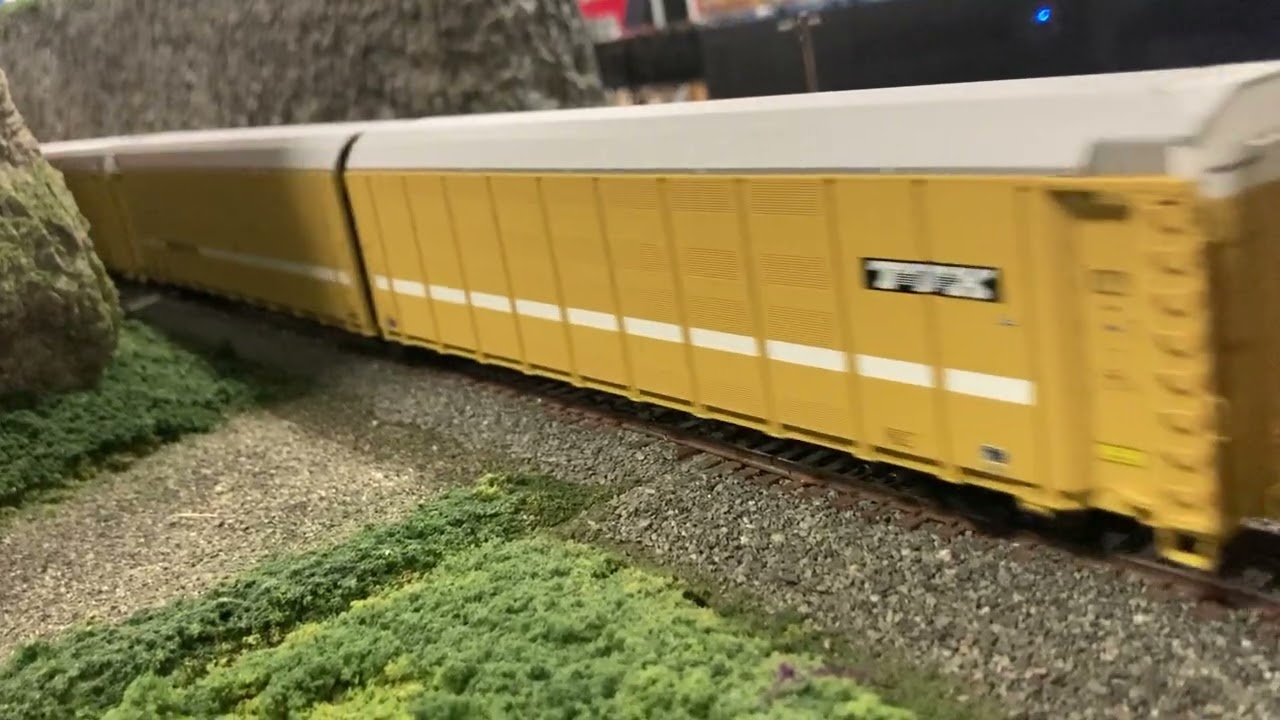 Union Pacific 8656 hauling auto racks at Big E train show 