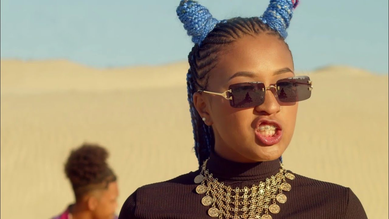 JAOVAVY feat. FAHTA BOY - Tsy atakaloko vadiko (Clip Officiel)