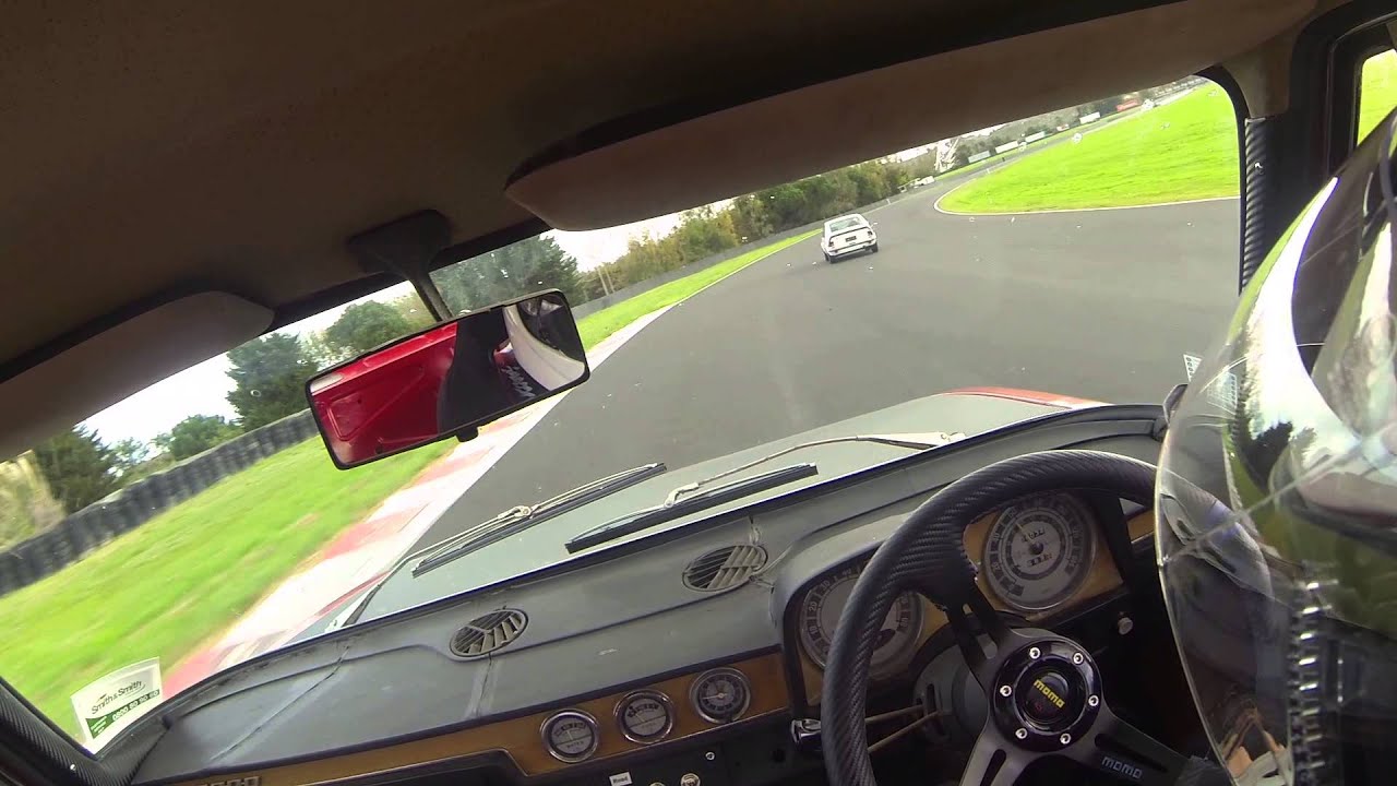 Alfa Romeo Berlina 2000 at Manfeild Autocourse