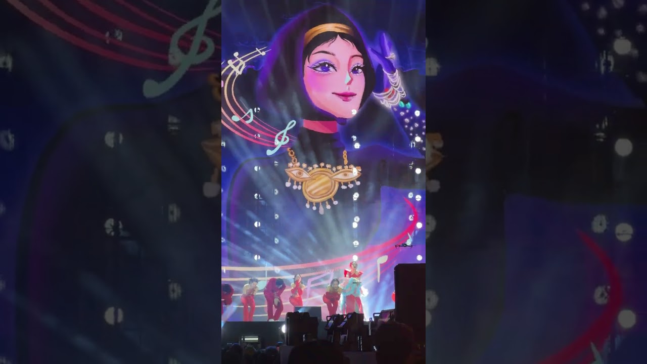 HOÀNG THÙY LINH - FANCAM - HOZO City Tết Fest 2025