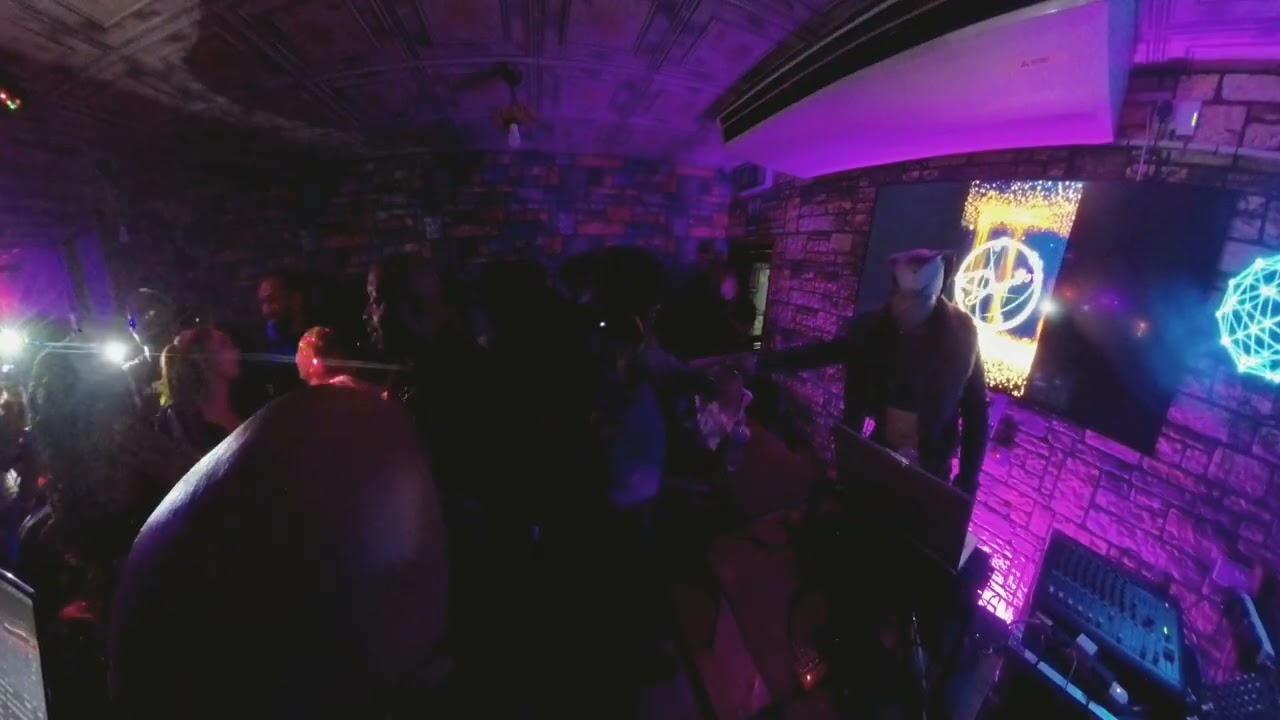 lord beefintons earthday  360° PARTY POV 🍻 (Look Around!)]