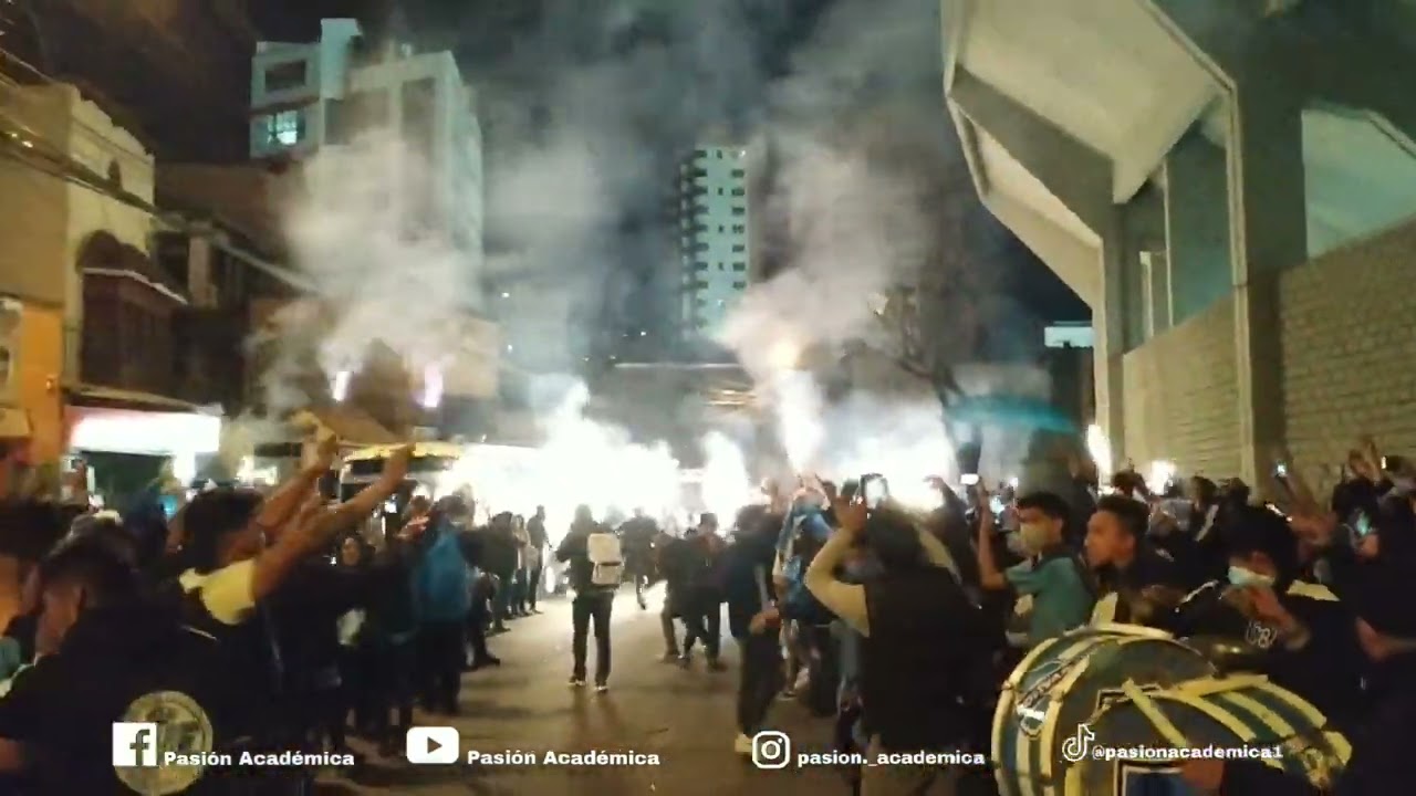 CLUB BOLIVAR vs oriente / 1-0 / PREVIAS , RECIBIMIENTO / LLEGADA DEL CLUB AL HERNANDO SILES