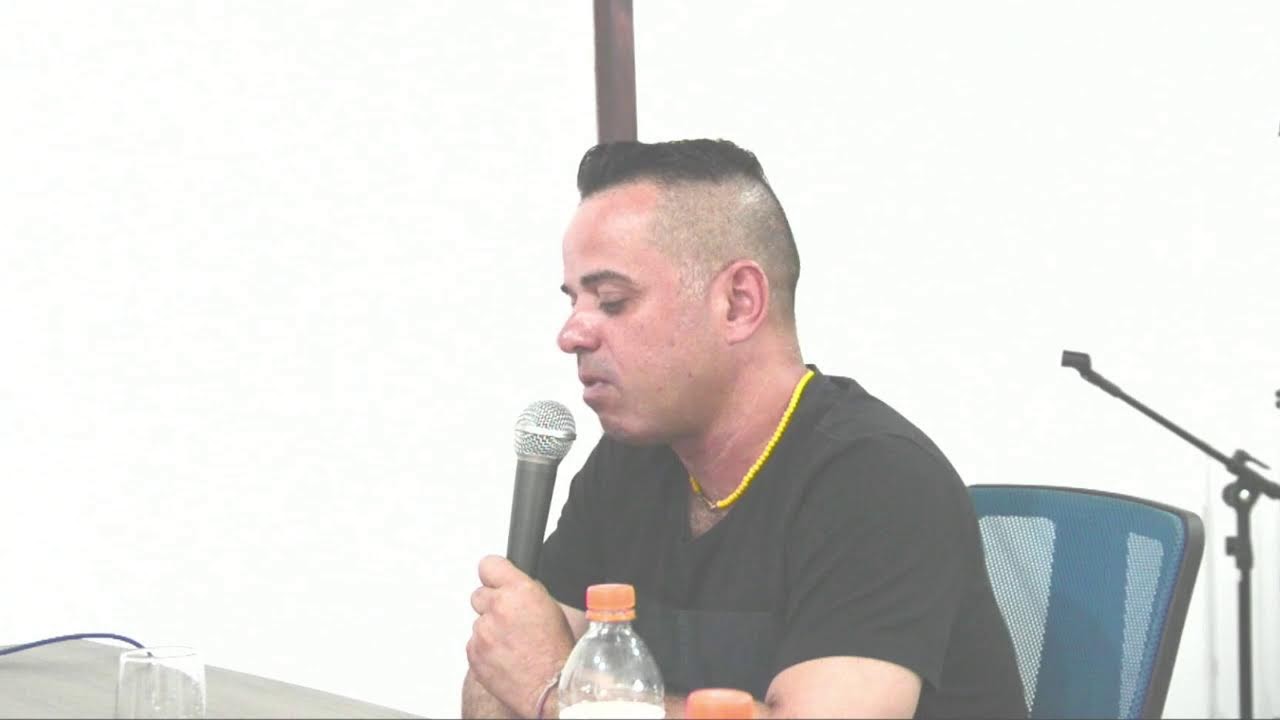 Al&eacute;m  do V&eacute;u