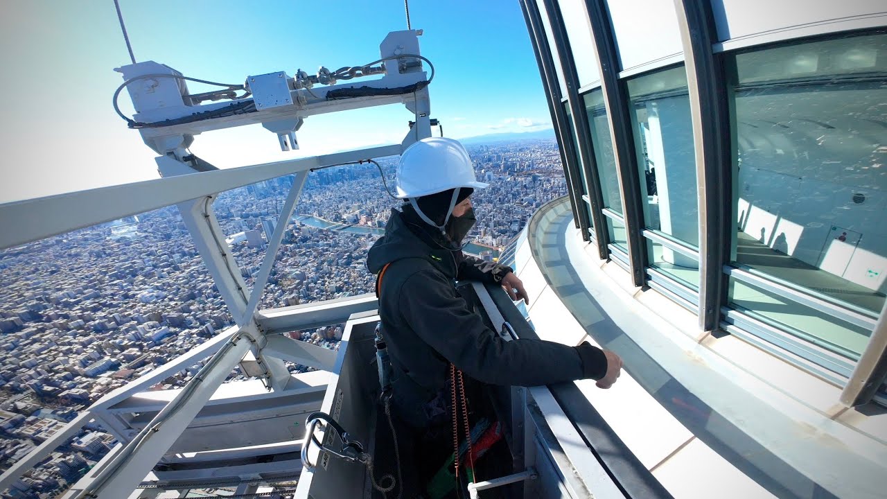 POV: Cleaning the World’s Tallest Tower – Tokyo Skytree from a Worker’s View #shorts