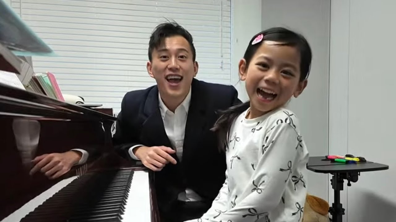 Teaching 1 Beginner student vs 1 Diploma student LIVESTREAM