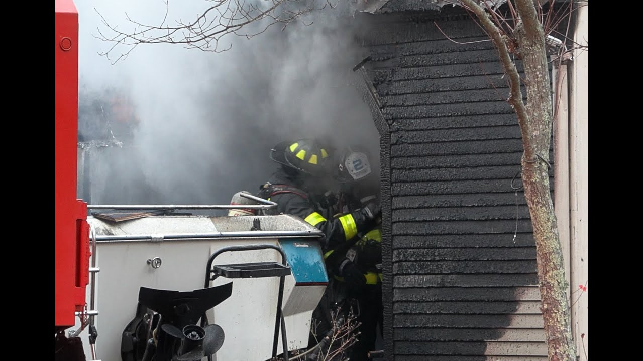 *** WATCH *** CREWS BATTLE FULLY INVOLVED RESIDENTIAL STRUCTURE FIRE IN HYANNIS