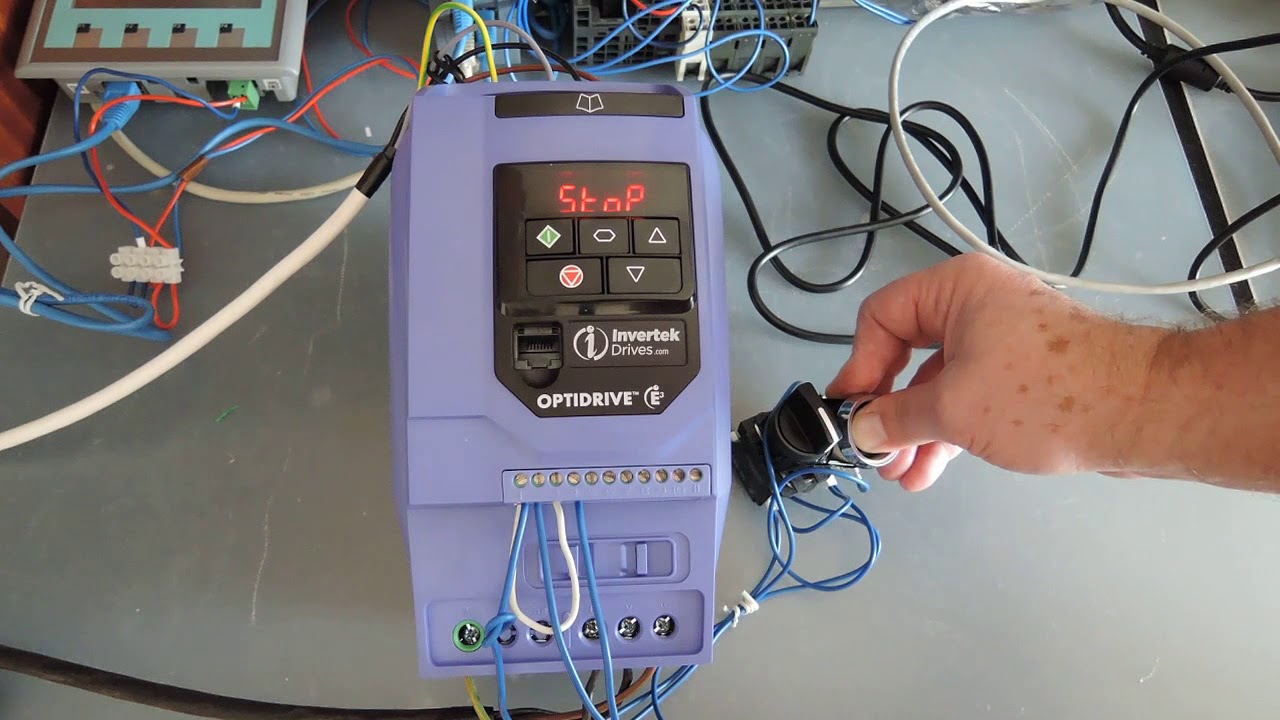 Měnič Invertek Optidrive E3 a RS485 / Frequency Drive Optidrive E3 with RS485