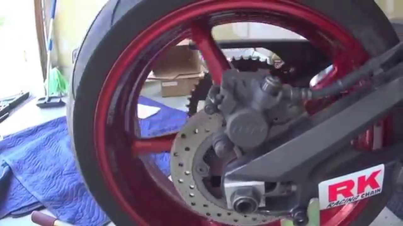 2003 r6 sprocket change | Carmen Explains