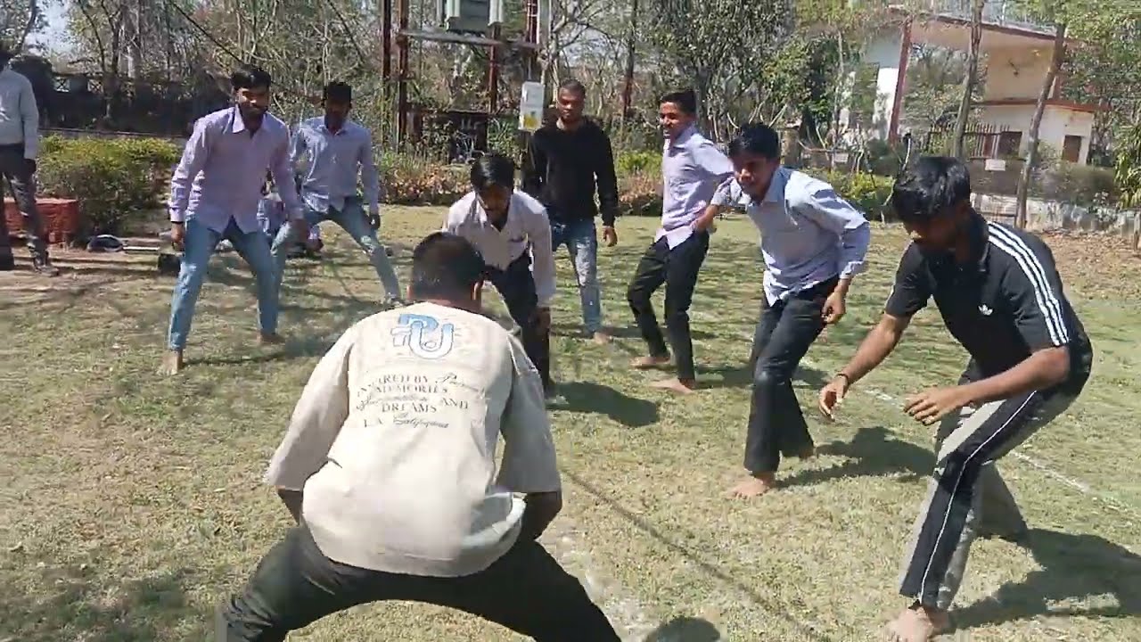 Aaj hamari college mein Kabaddi match khilaya gaya tha o#viralvideo #newमारवाड़ीcomedy #viralvideo 