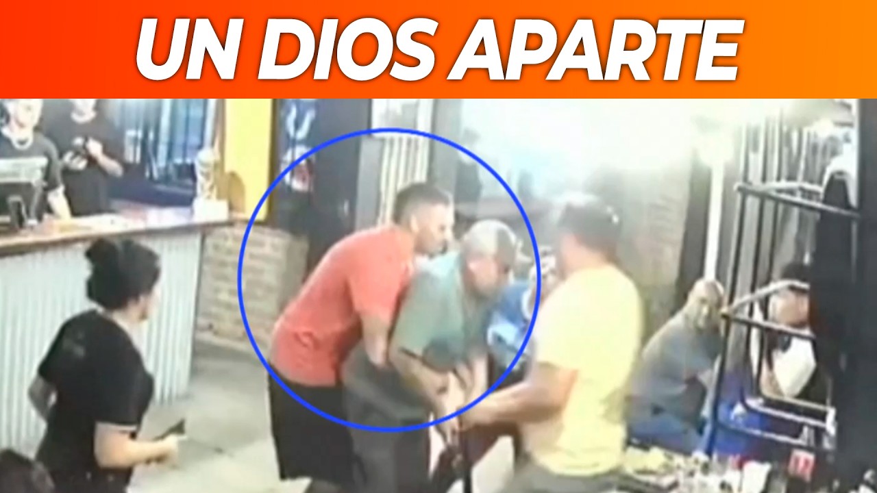 ¡CRACK! Lo salvó de morir ahogado mientras comía: el video de todo el momento de tensión