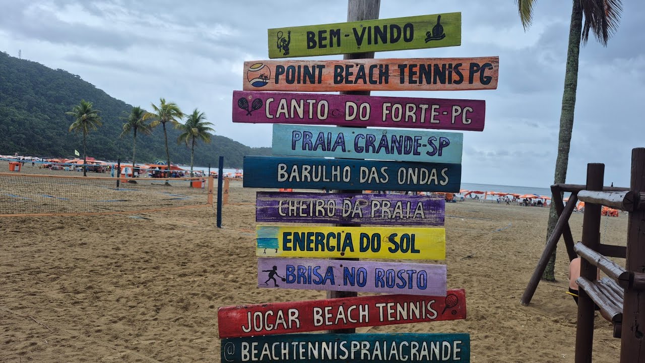 Praia  canto  do forte...Cidade Praia Grande SP...