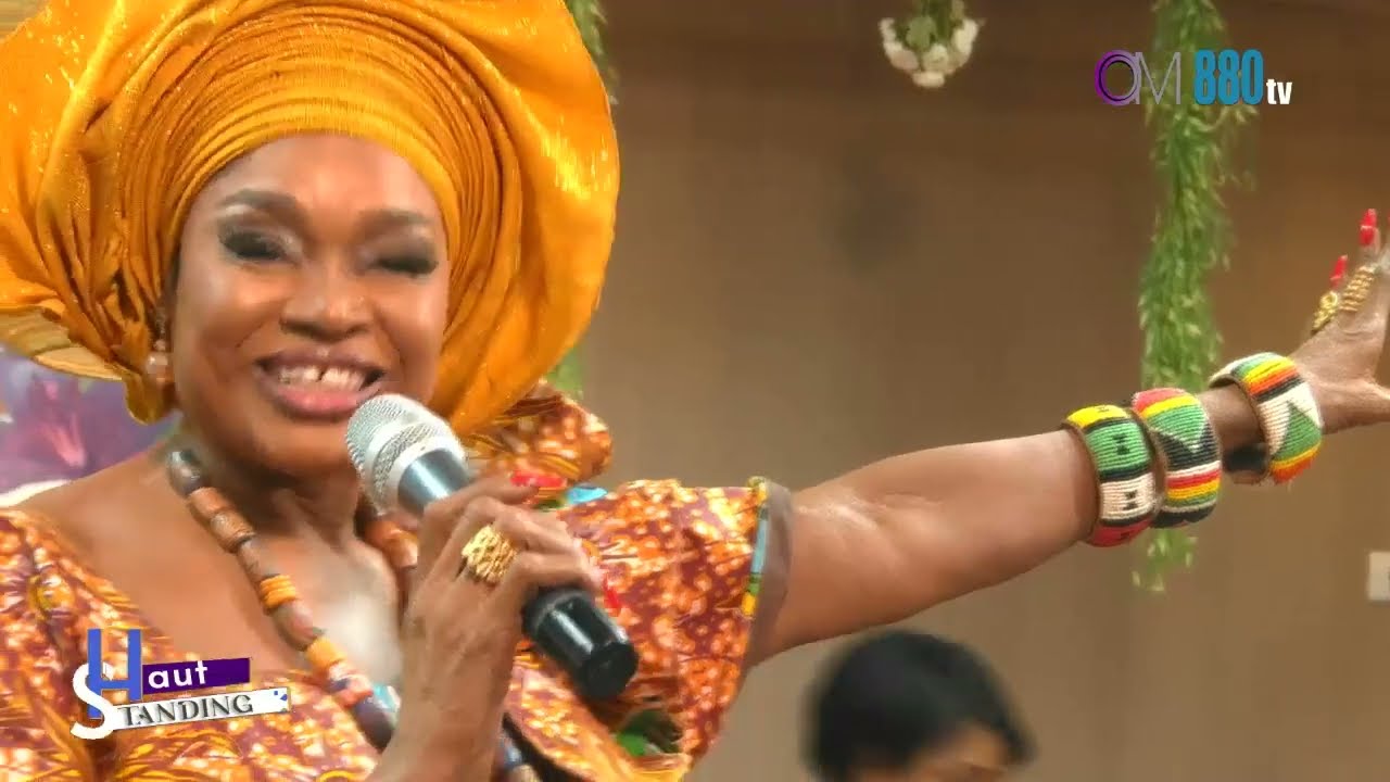 OM TV :  LA DIVA OUMOU SANGARE EN EXCLUSIVITE DANS L'EMISSION HAUT STANDING