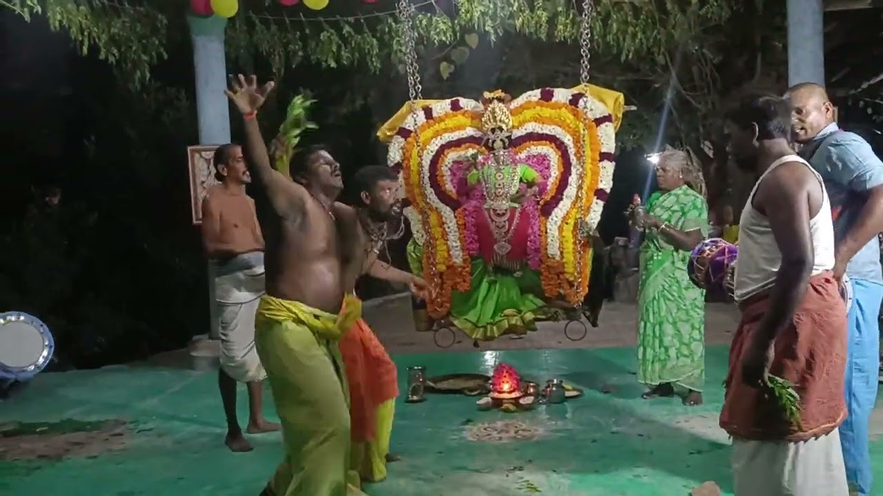 மாசி மாதம் பௌர்ணமி முன்னிட்டு ஆவேசமாக வரும் கன்னிகள்