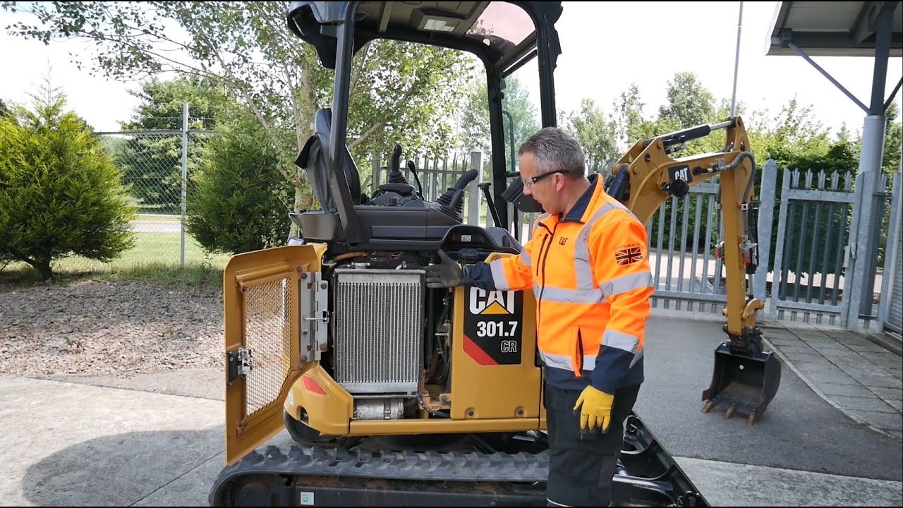 Helpful Hints from an Operator’s Perspective - Cat® Mini Excavator Service and Maintenance