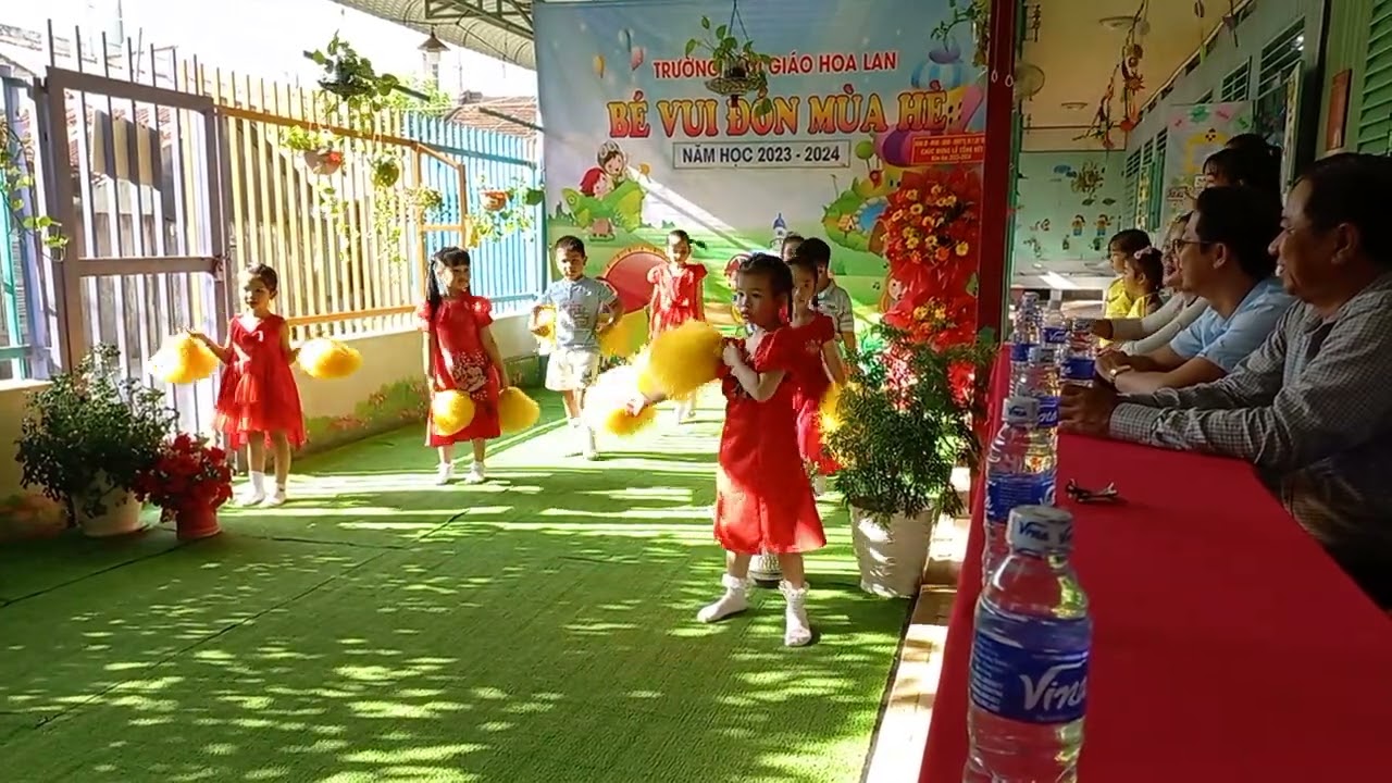 Bé Vui Đón Mùa Hè (2024) – Nhóm Nhảy Lớp Lá 1  | Màn Trình Diễn Múa ở  Mẫu Giáo Hoa Lan 🎶