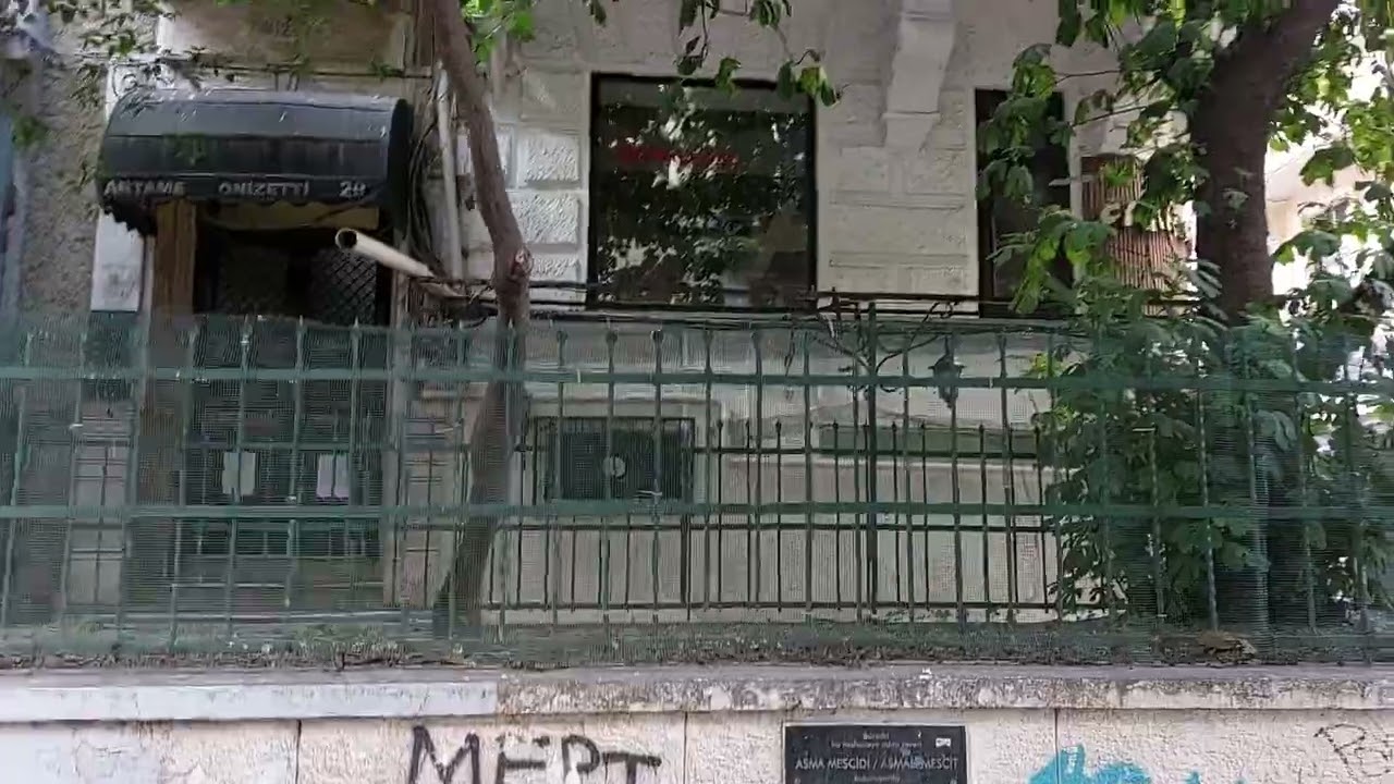 ASMALI MESCİD ( Sadece İsmi kalan Mekan )