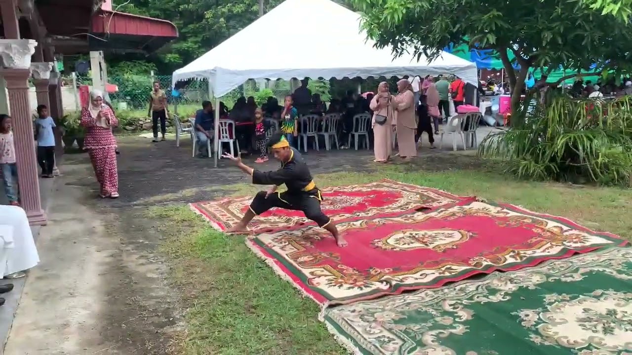 seni silat bunga(tari buka)kenduri di ewa langkawi cawangan nyior chanbang