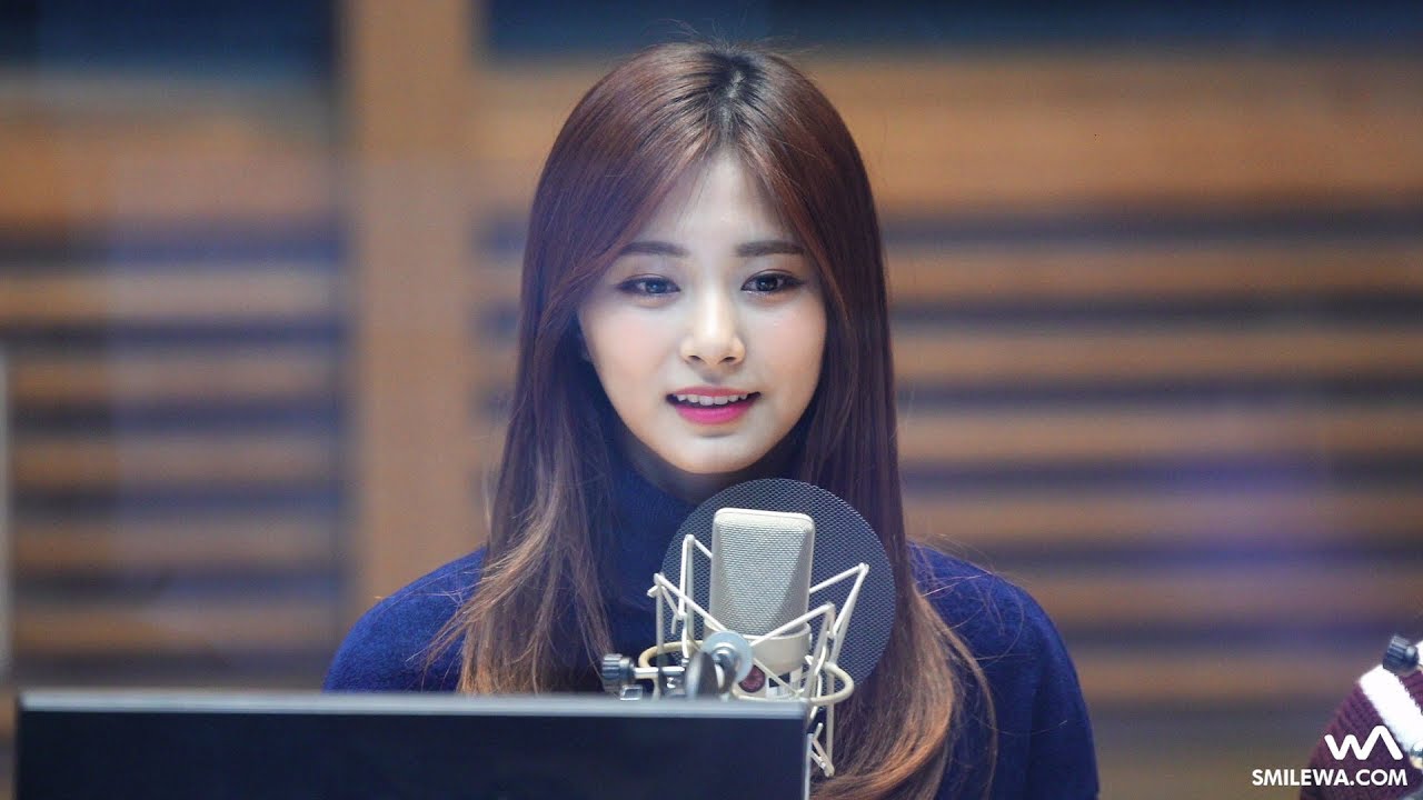 TWICE (트와이스) 쯔위 (Tzuyu) 4K 직캠 / Fancam by -wA-