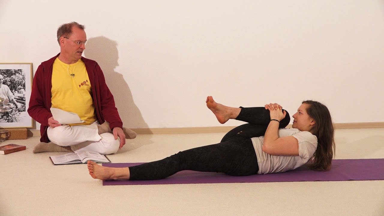 Pavana Muktasana - Asana Lexikon 1167