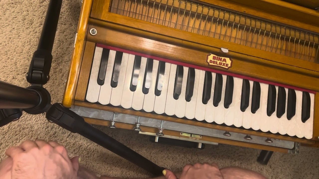 How to Play HG Madhurika Devi Dasi's Heart Touching Voice Mayapur Kirtan Mela Melody on Harmonium