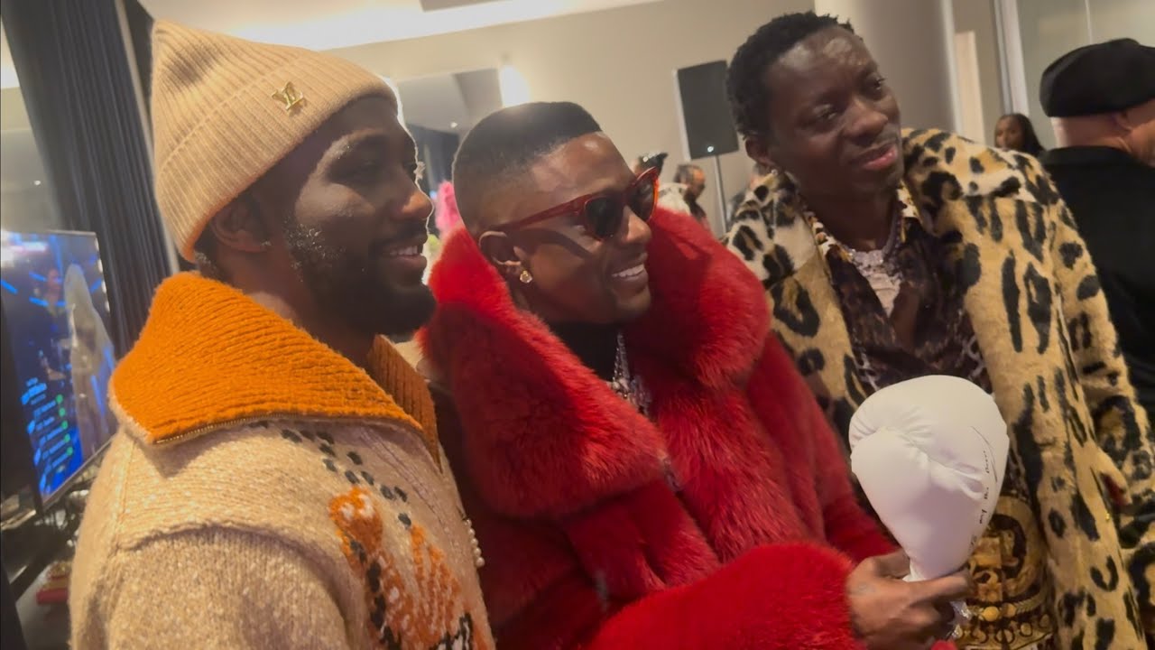 Boosie & Celebs VISIT Claressa Shields in Dressing Room Moments Before Fight — Crawford, Nunn, MORE