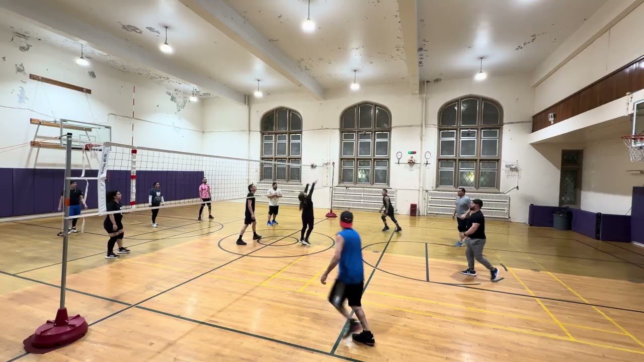 Jueves de voleibol 